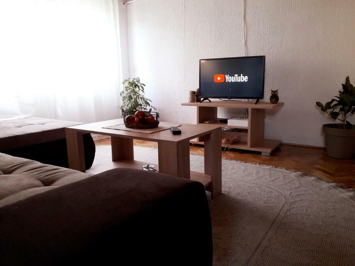 Potkrovlje Vrsac Buitenkant foto